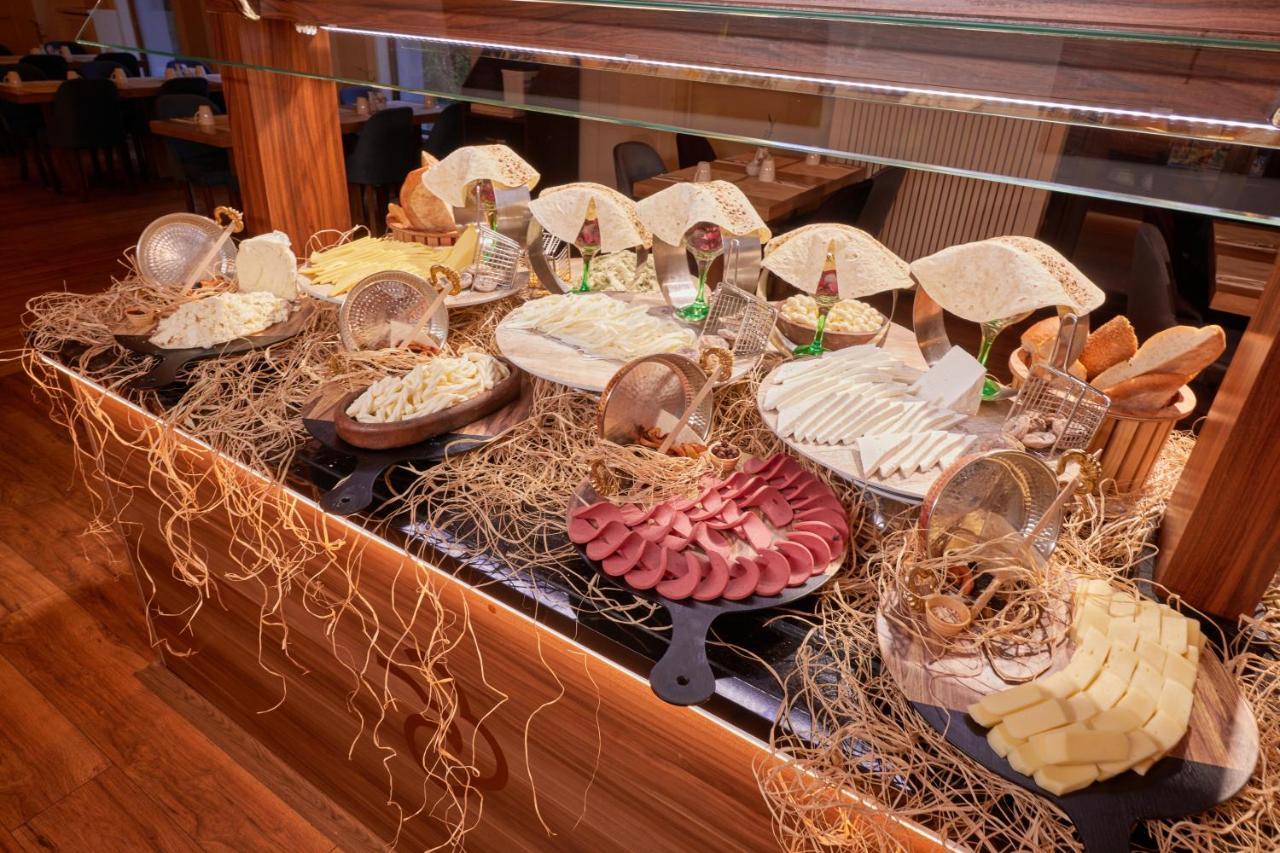 Dedeman Palandoken Ski Lodge Hotel Erzurum Bagian luar foto